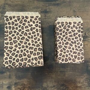 280 Bags Giraffe 🦒 Paper Bags Animal Print 5x7 and 4x6 Party Safari Goodie Bags